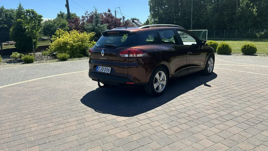 RENAULT Clio -
