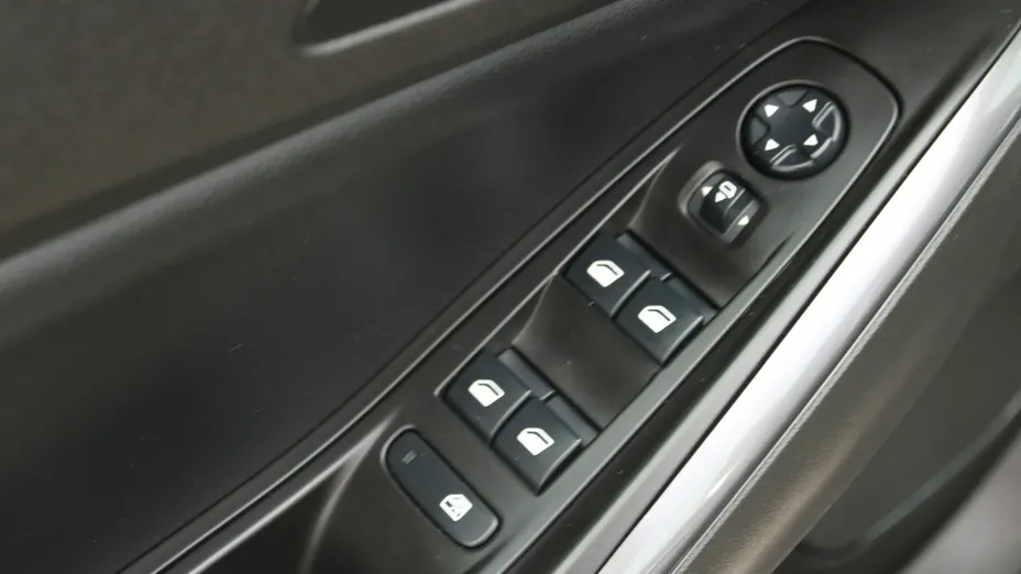 OPEL Grandland X -