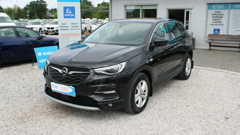 OPEL Grandland X -