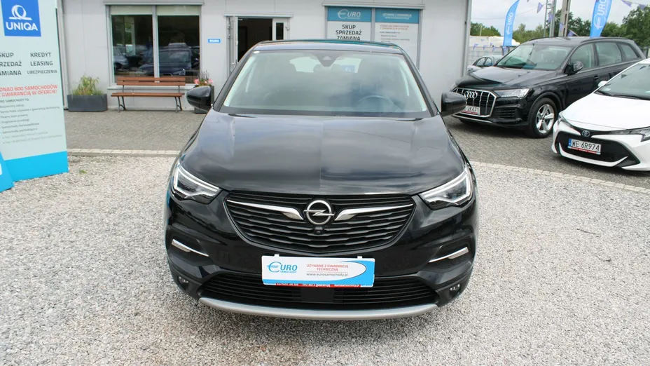 OPEL Grandland X -
