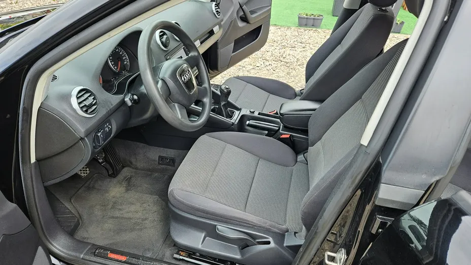 AUDI A3 -