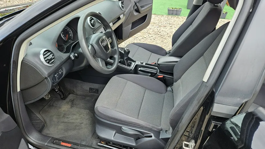 AUDI A3 -
