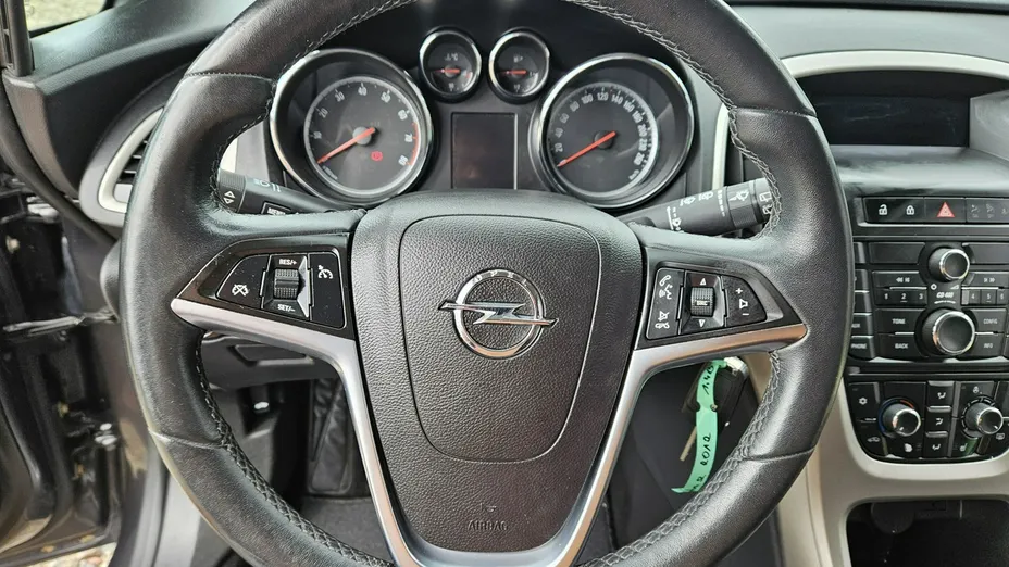 OPEL Astra -