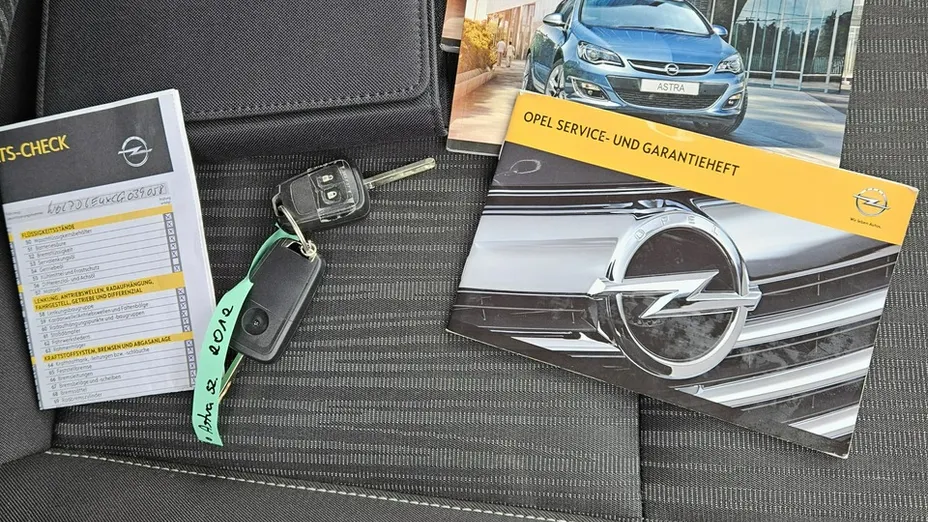 OPEL Astra -