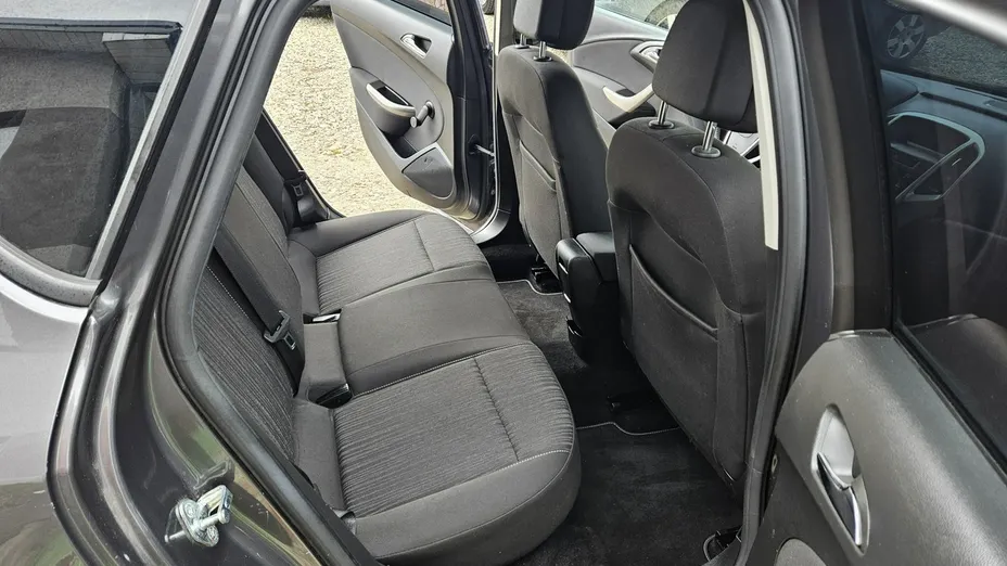 OPEL Astra -