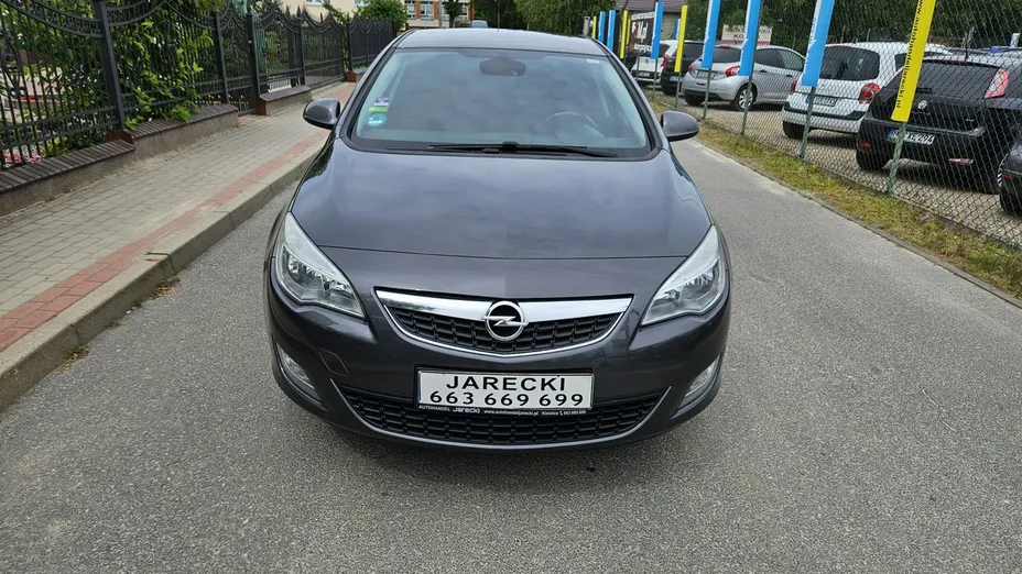 OPEL Astra -