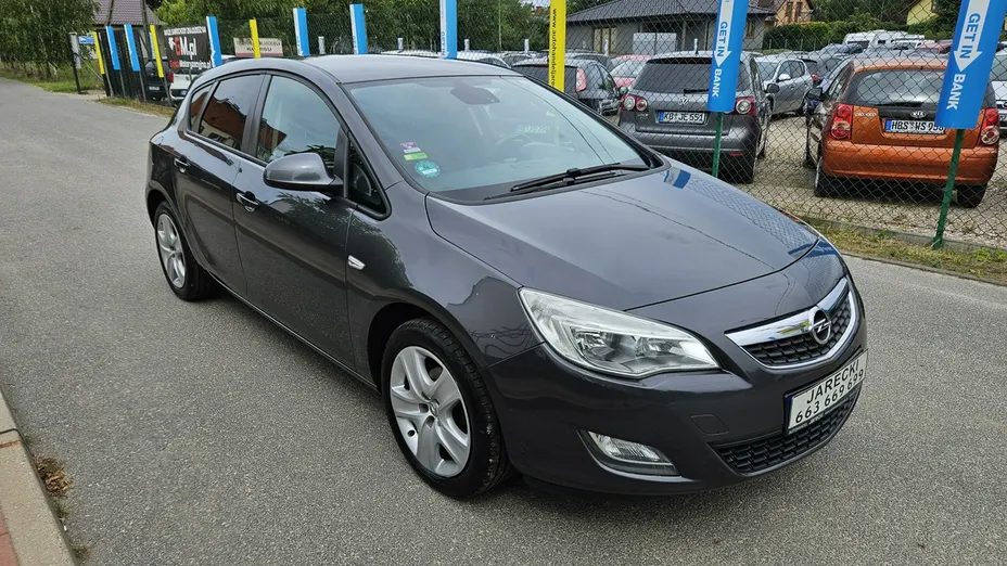 OPEL Astra -