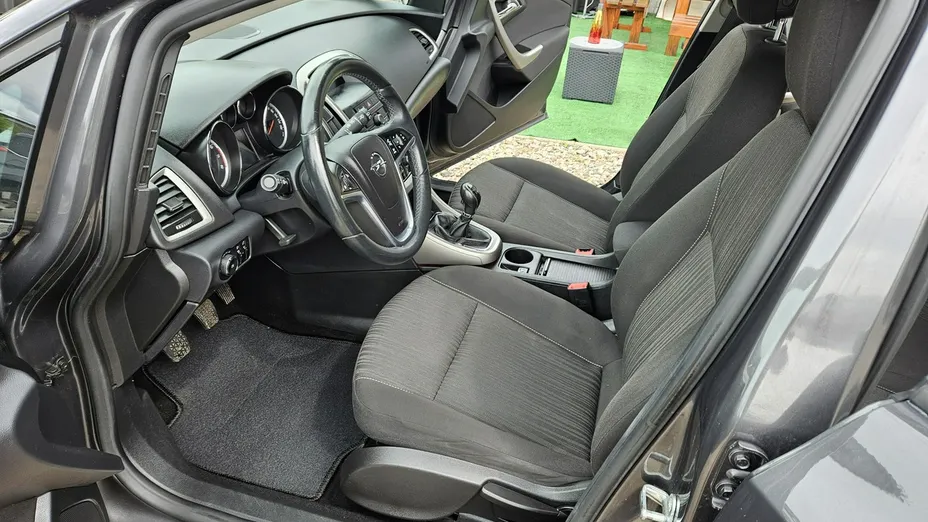 OPEL Astra -