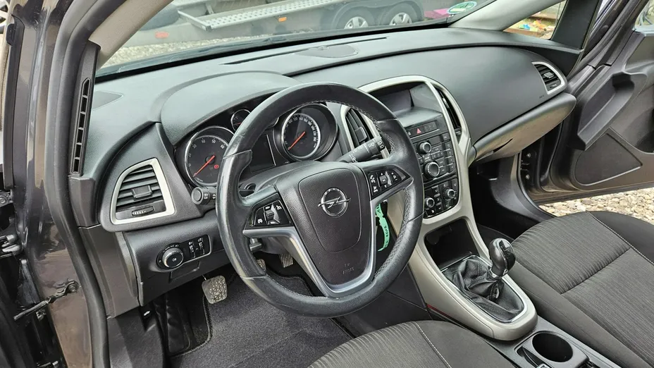 OPEL Astra -