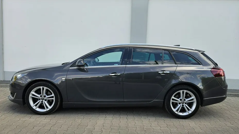 OPEL Insignia -