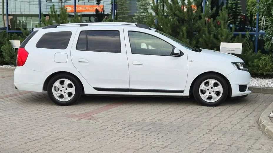 DACIA Logan -