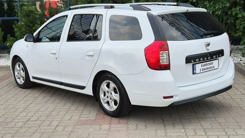 DACIA Logan -