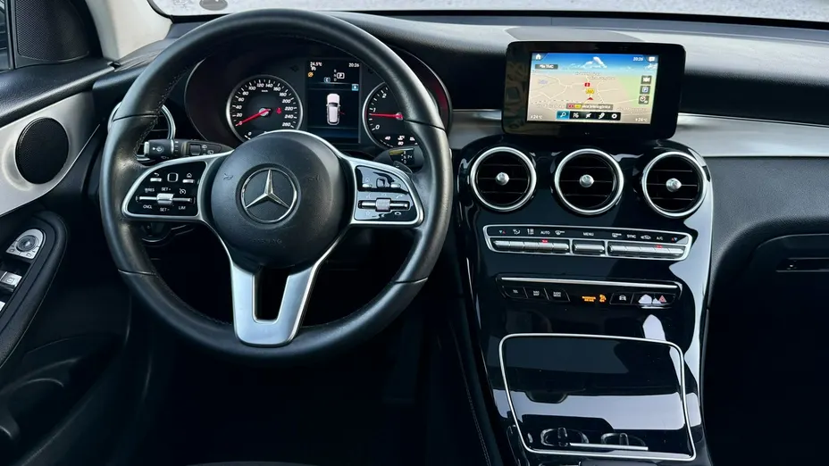 MERCEDES-BENZ GLC -