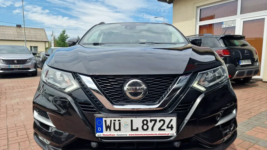 NISSAN Qashqai -