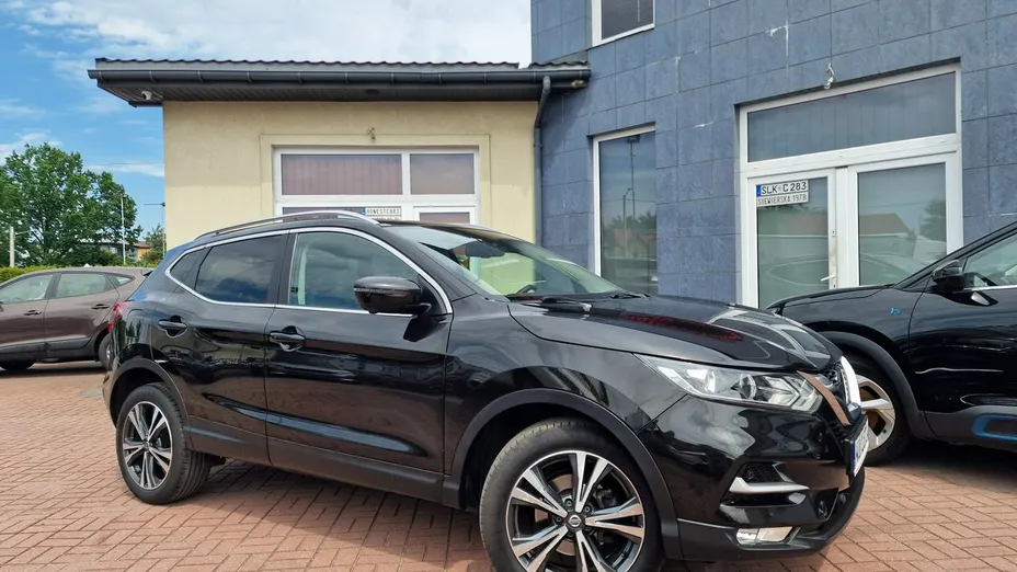 NISSAN Qashqai -