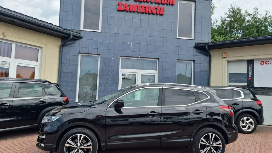NISSAN Qashqai -
