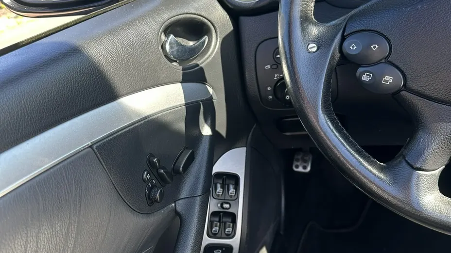 MERCEDES-BENZ CLK -