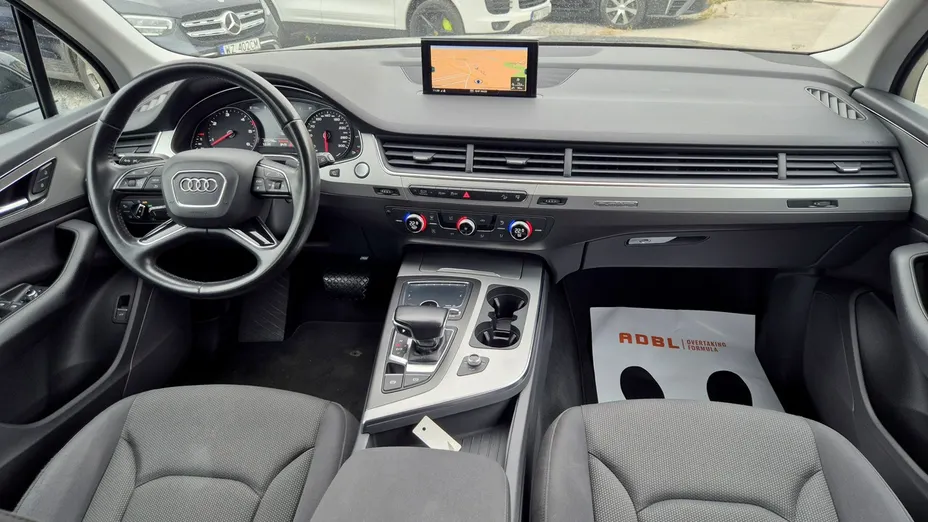 AUDI Q7 -