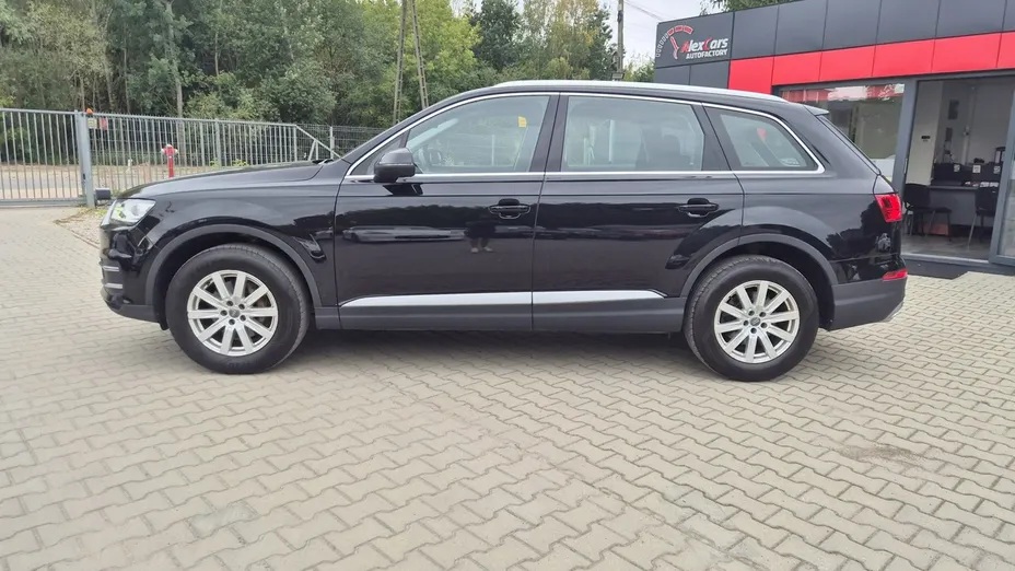 AUDI Q7 -