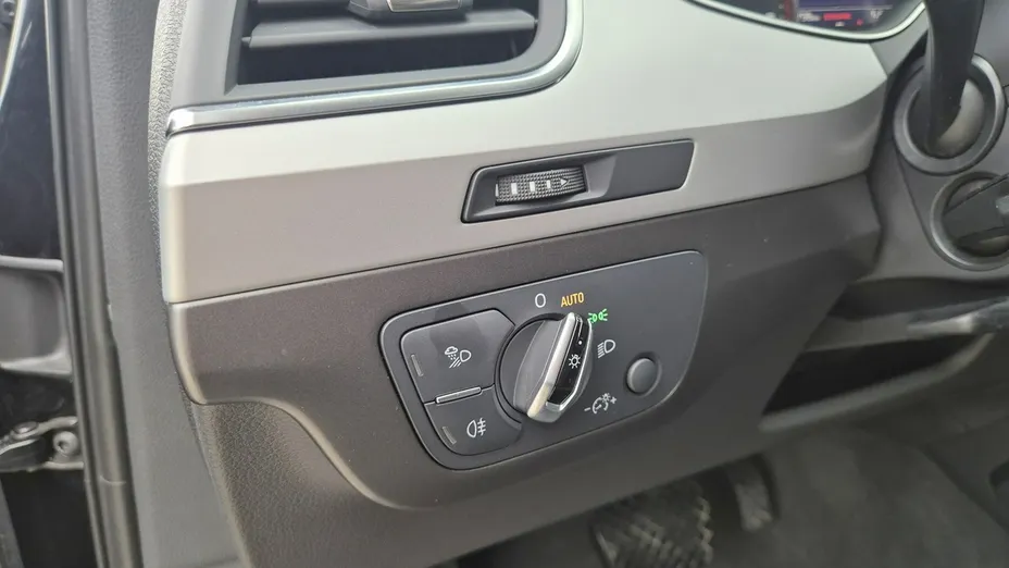 AUDI Q7 -