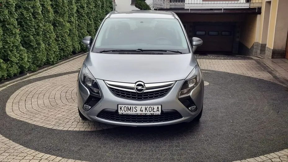 OPEL Zafira -