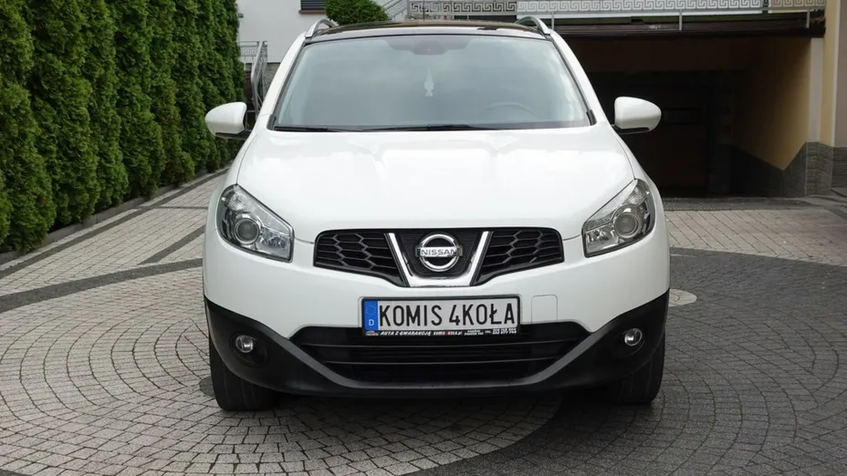 NISSAN Qashqai -