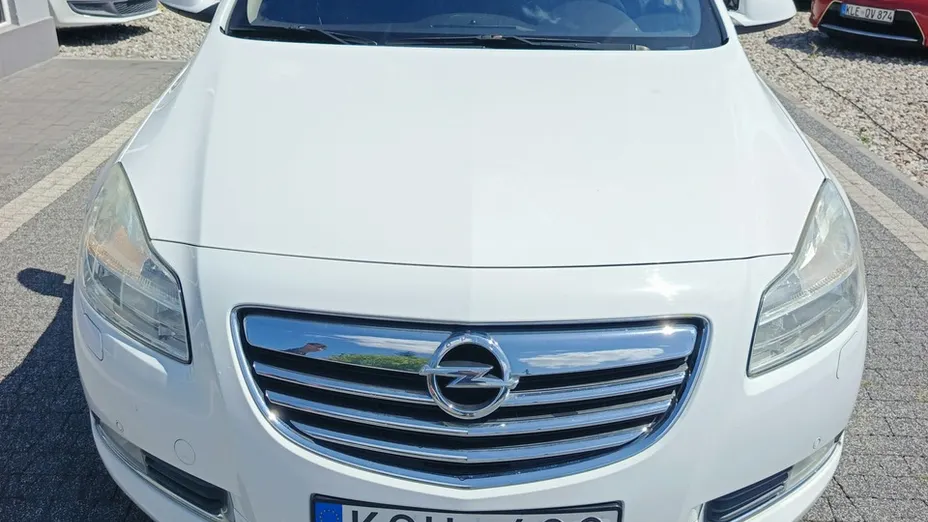 OPEL Insignia -