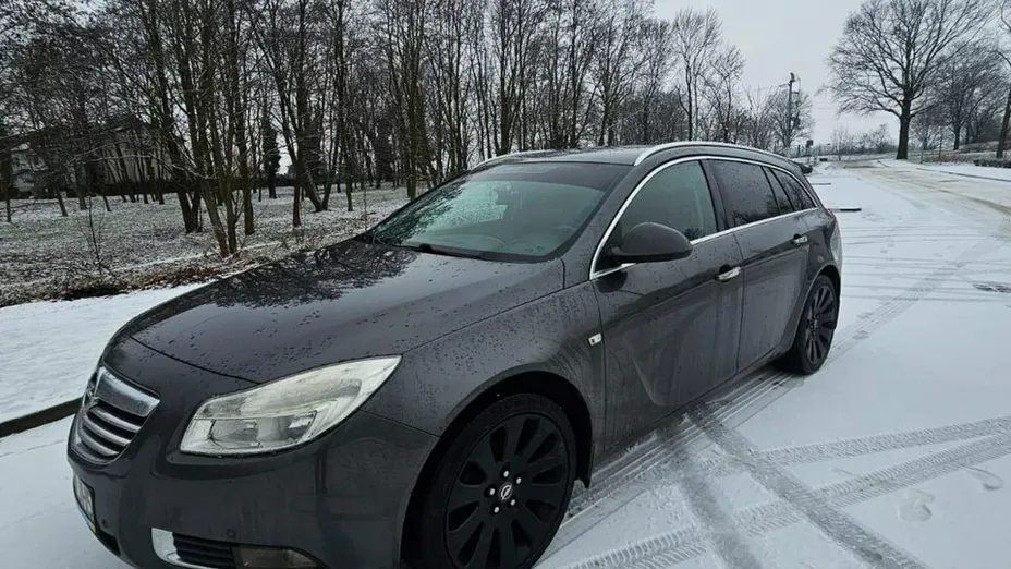 OPEL Insignia -