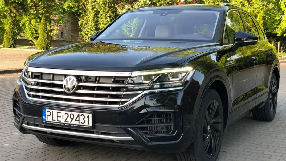 VOLKSWAGEN Touareg -
