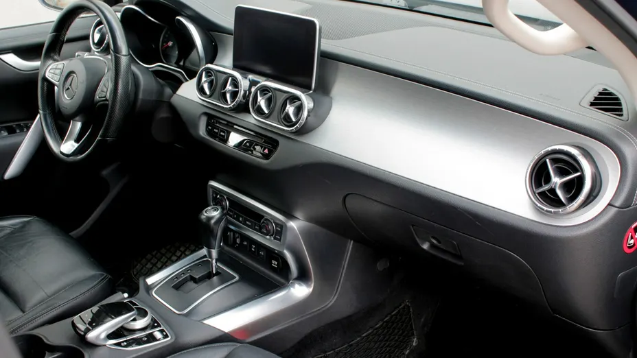 MERCEDES-BENZ Klasa X -