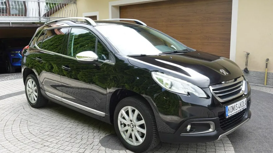 PEUGEOT 2008 -