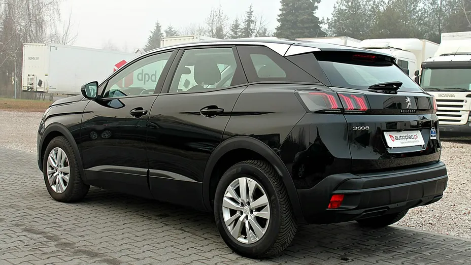 PEUGEOT 3008 -