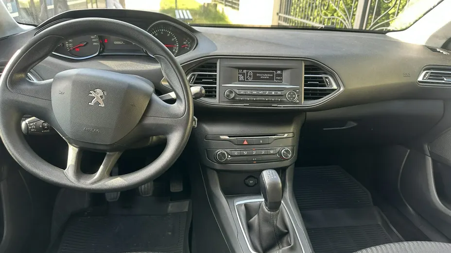 PEUGEOT 308 -