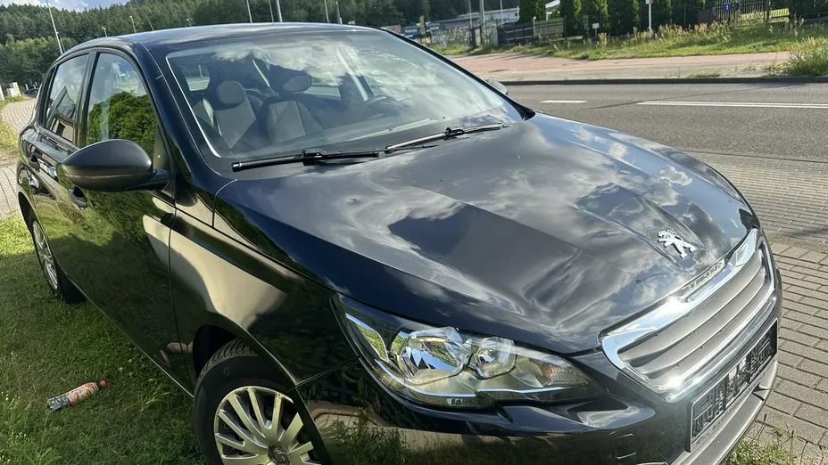 PEUGEOT 308 -