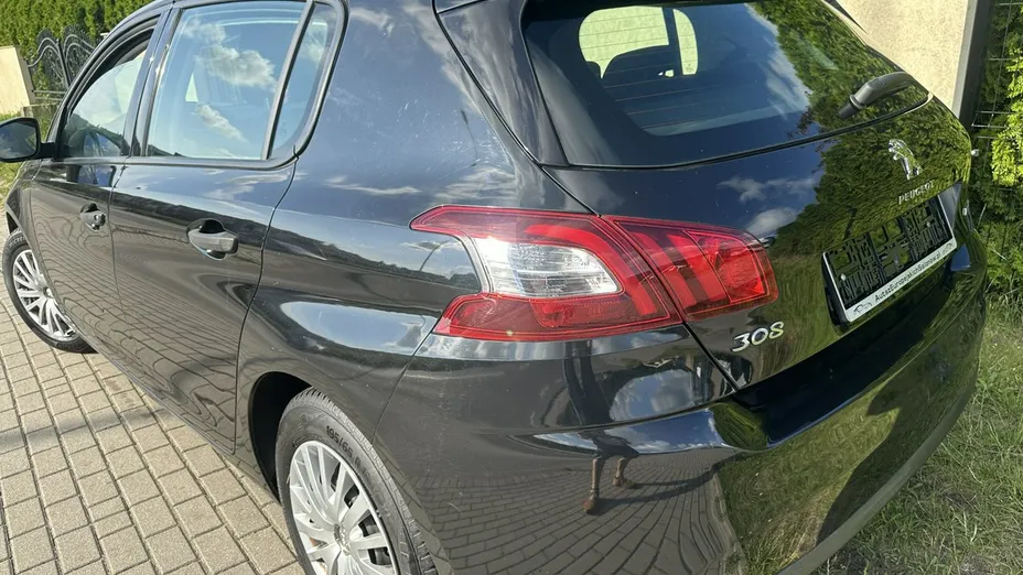 PEUGEOT 308 -
