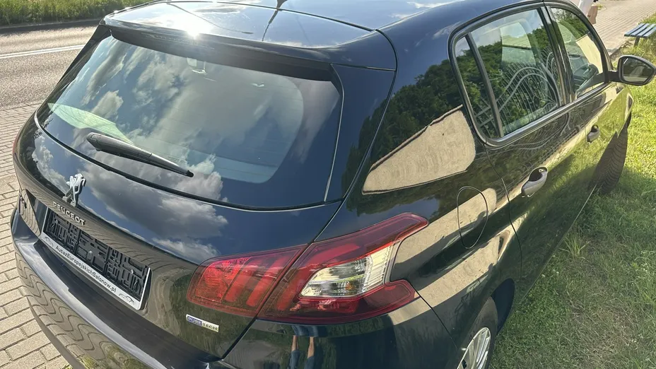 PEUGEOT 308 -