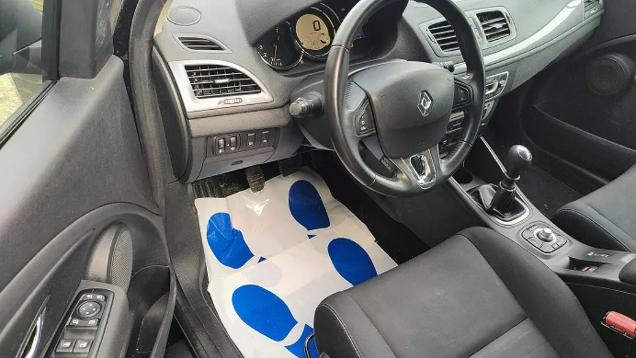 RENAULT Megane -