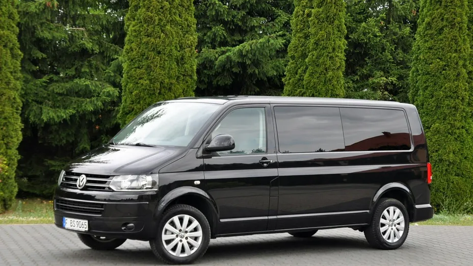 VOLKSWAGEN Multivan -