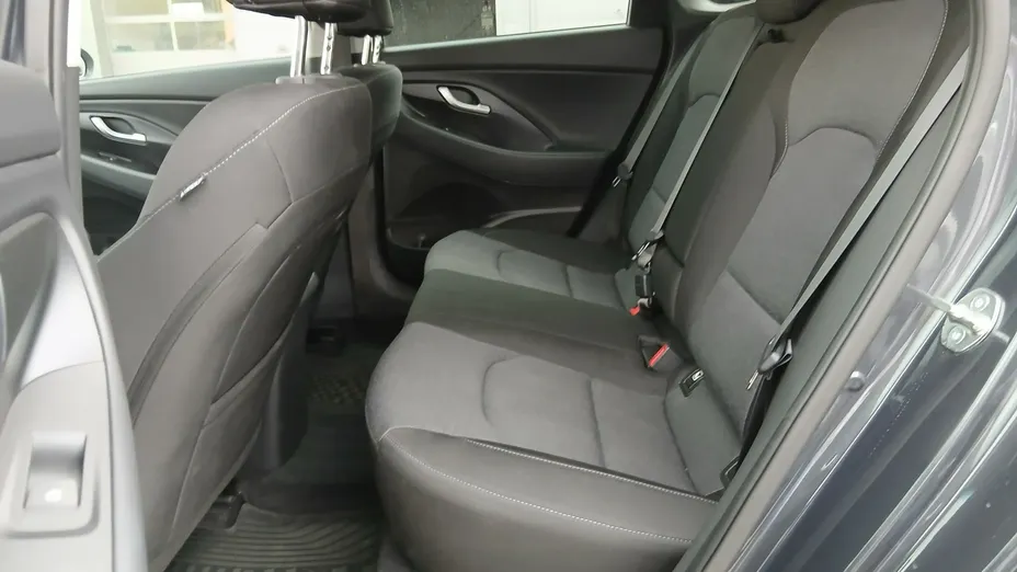 HYUNDAI i30 -