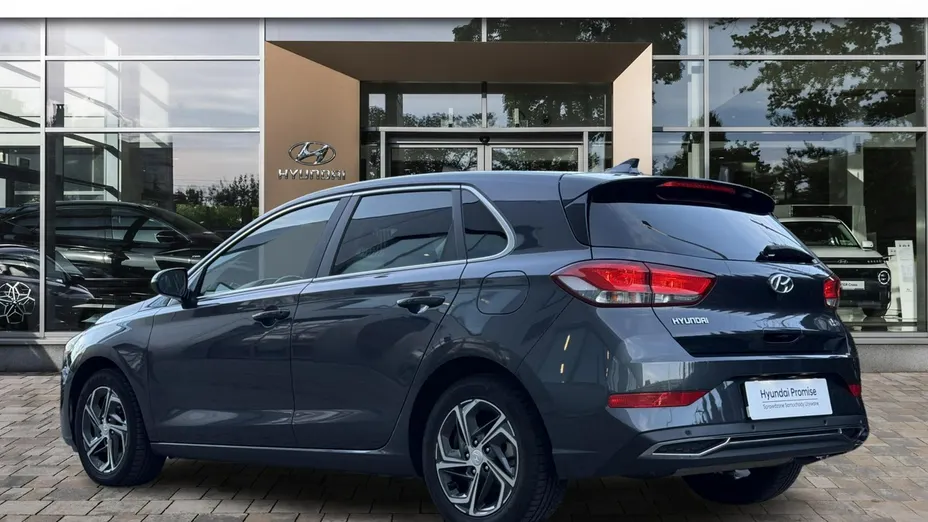 HYUNDAI i30 -