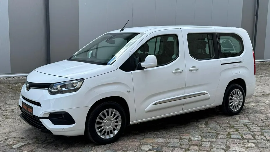 TOYOTA Proace City Verso -