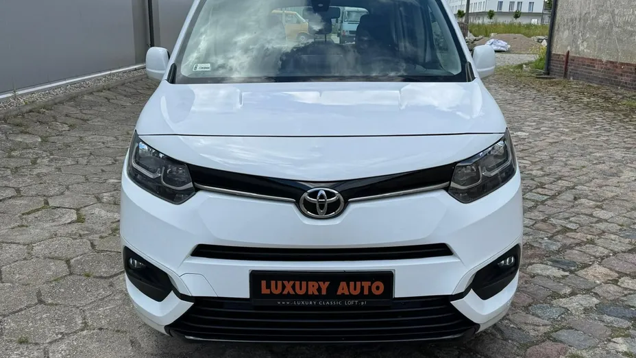 TOYOTA Proace City Verso -