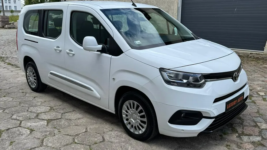 TOYOTA Proace City Verso -