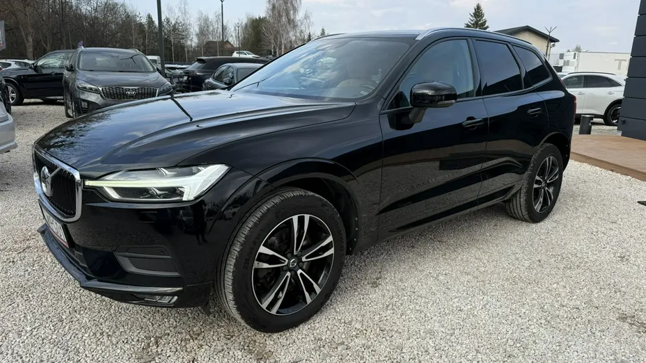 VOLVO XC60 -