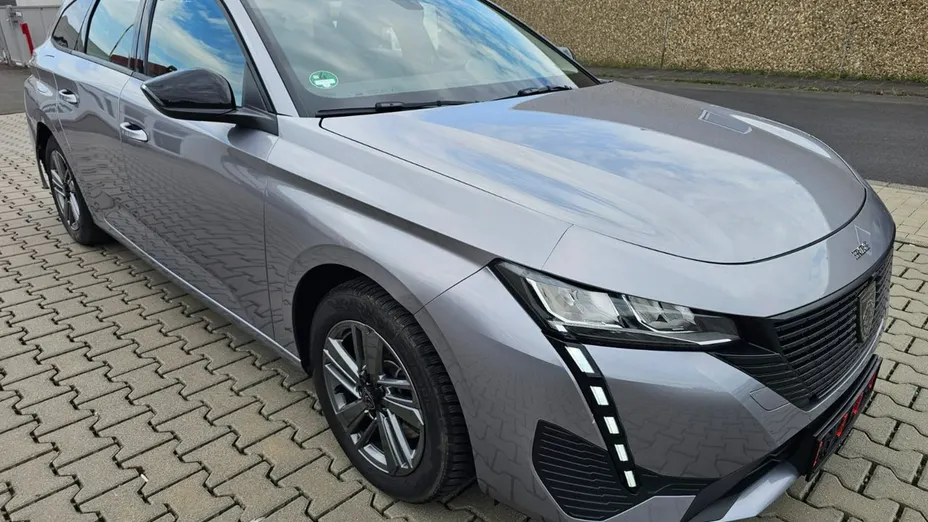 PEUGEOT 308 -