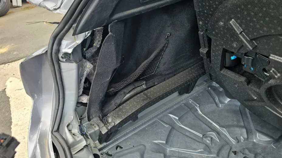 PEUGEOT 308 -