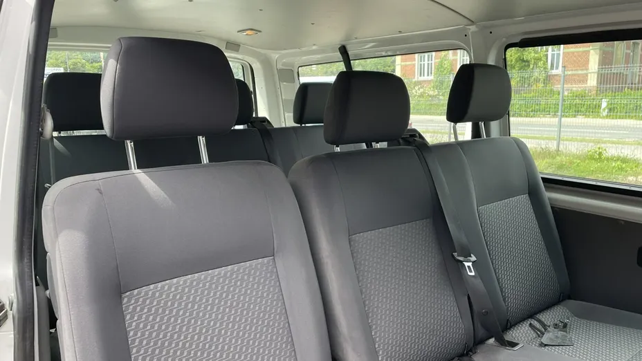VOLKSWAGEN Transporter -