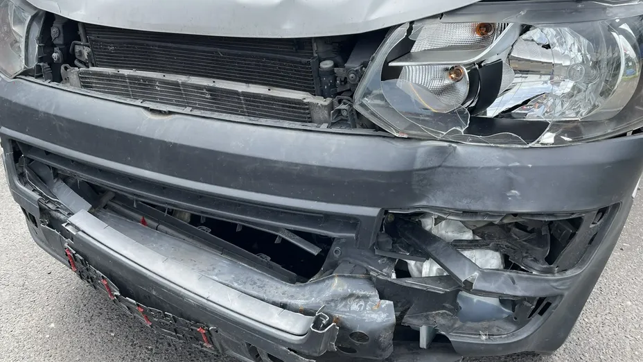 VOLKSWAGEN Transporter -