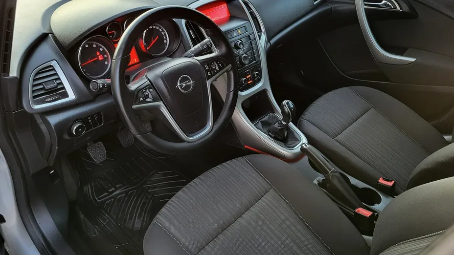 OPEL Astra -