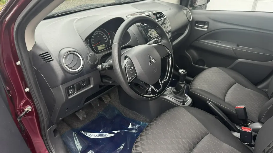 MITSUBISHI Space Star -